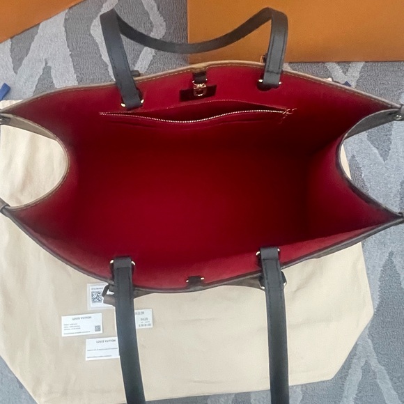 Louis Vuitton OnTheGo GM - Picture 6 of 9